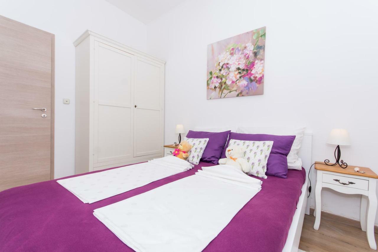 Lavanda Kaštela Buitenkant foto